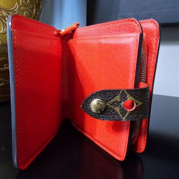 EUC Authentic RARE Limited Edition LV Perforated Wallet (full Inclusion) - Picture 11 of 15